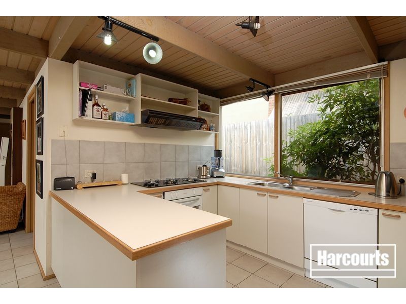 17 Cinerea Glade, Langwarrin VIC 3910