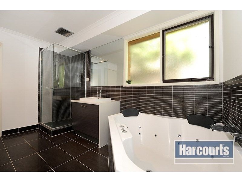 7 Elsan Lea Court, Langwarrin VIC 3910