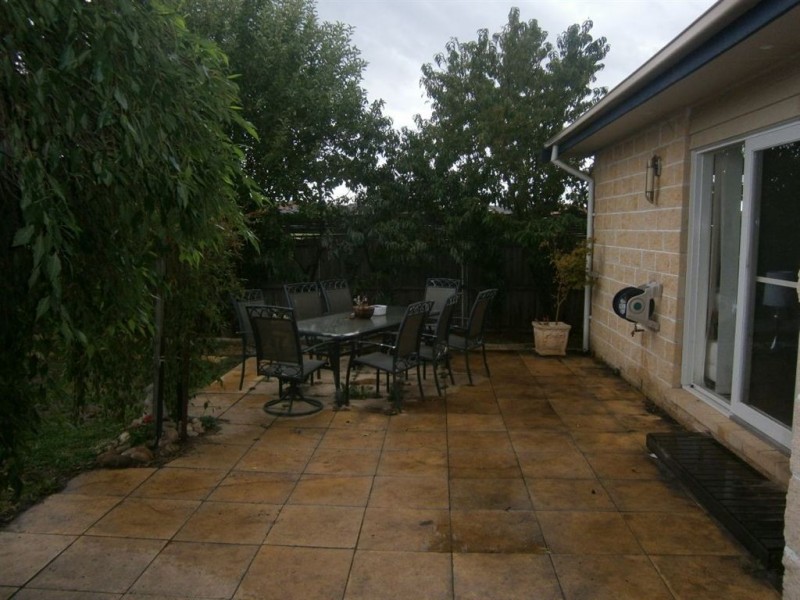 2 Coach House Lane, Skye VIC 3977