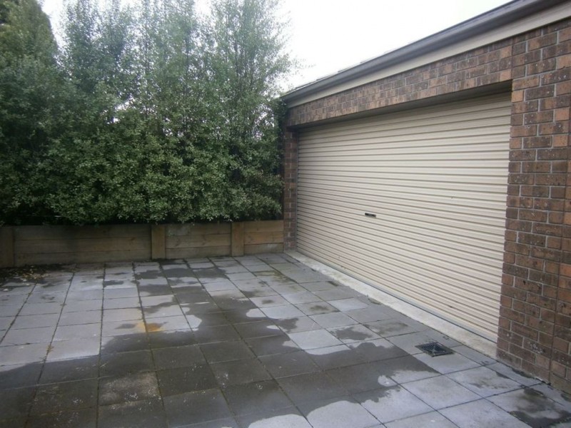 2/21 Quarry Road, Langwarrin VIC 3910