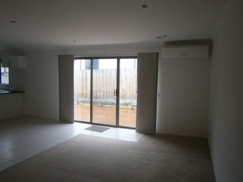 2/145 Union Road, Langwarrin VIC 3910