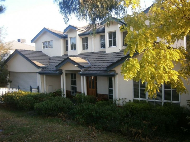 11 Cotoneaster Way, Langwarrin VIC 3910