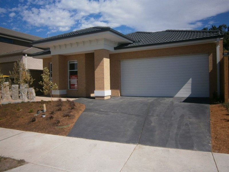 11 Millicent Road, Langwarrin VIC 3910