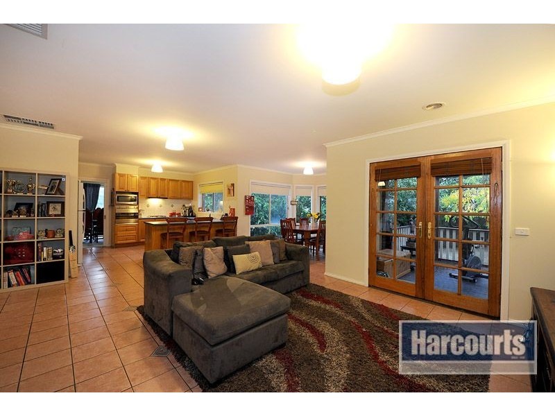 52 Huntingtower Crescent, Langwarrin VIC 3910