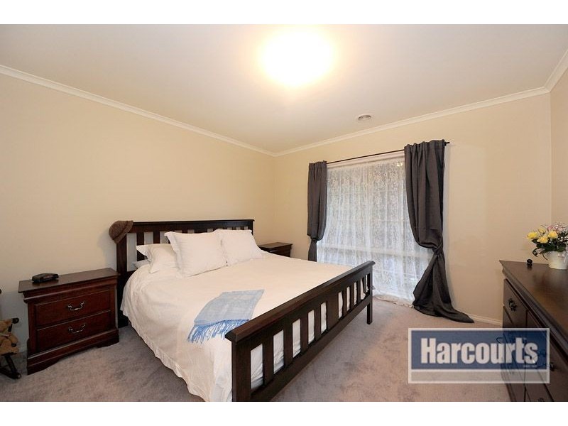 52 Huntingtower Crescent, Langwarrin VIC 3910
