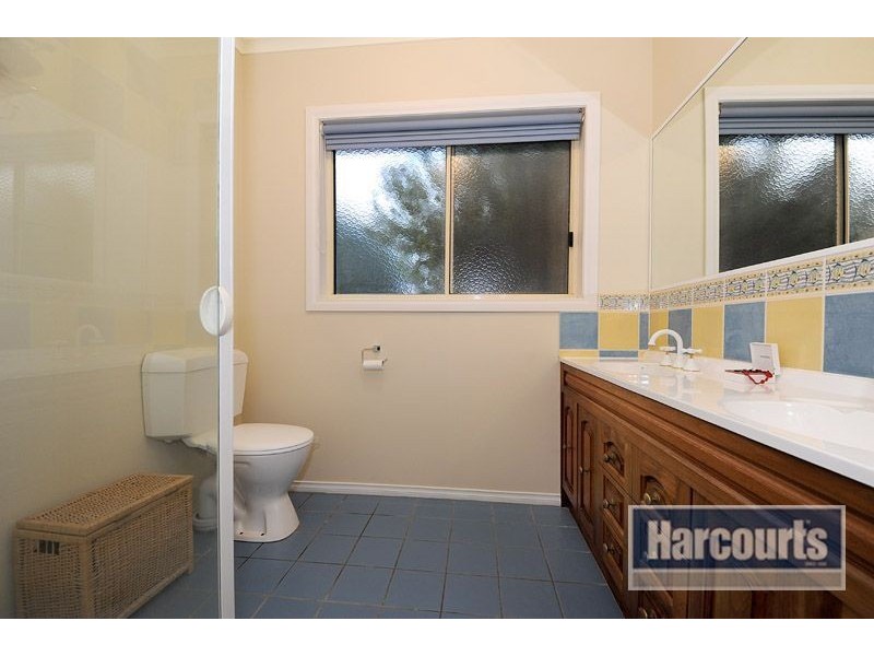 52 Huntingtower Crescent, Langwarrin VIC 3910