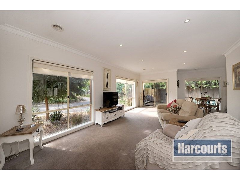 2/30 Myrtle Street, Langwarrin VIC 3910