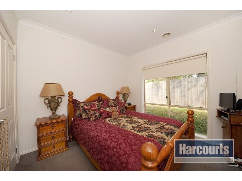2/30 Myrtle Street, Langwarrin VIC 3910