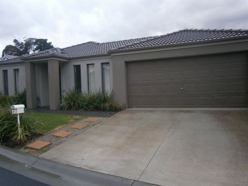 24/80 Potts Road, Langwarrin VIC 3910