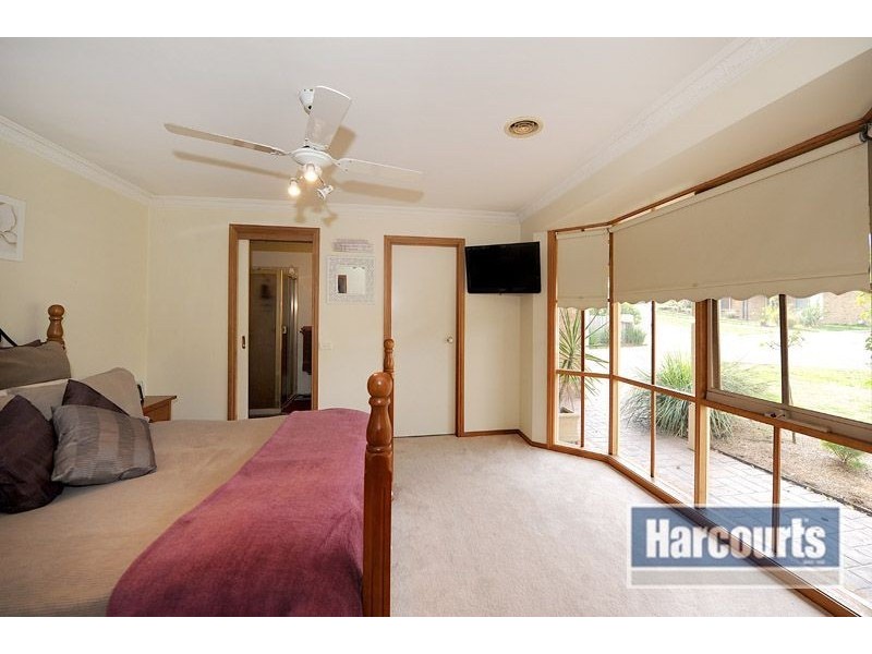 6 Fern Mews, Langwarrin VIC 3910