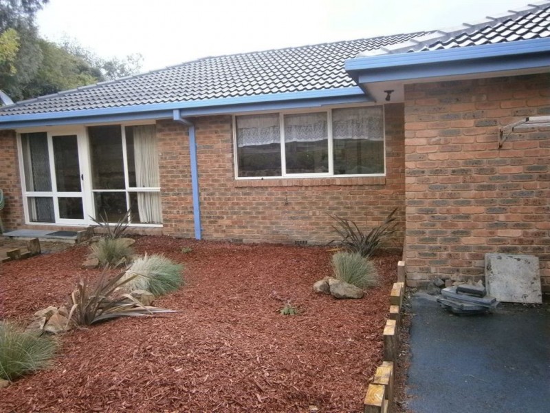 2 Hakea Court, Langwarrin VIC 3910
