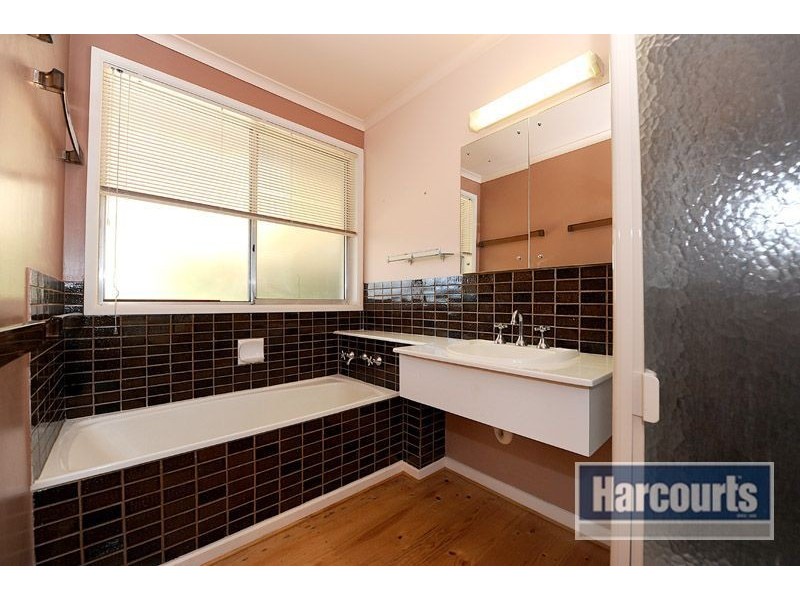 11 Jackson Drive, Langwarrin VIC 3910