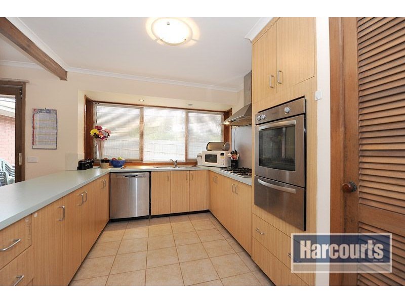 10 Melaleuca Crescent, Langwarrin VIC 3910