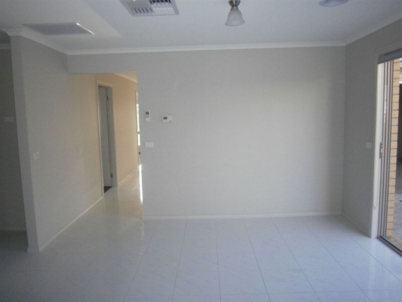 24 Myhaven Circuit, Carrum Downs VIC 3201