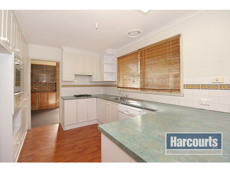8 Kuranda Street, Langwarrin VIC 3910
