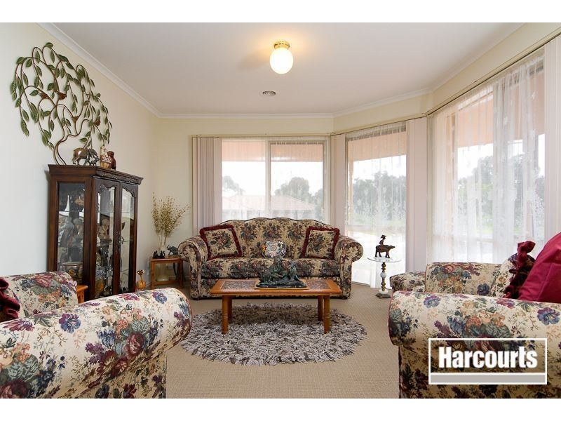 2 Monique Drive, Langwarrin VIC 3910
