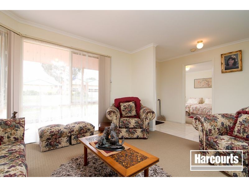 2 Monique Drive, Langwarrin VIC 3910