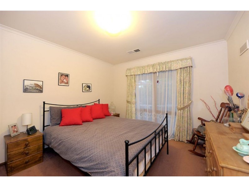 7 Elsan Lea Court, Langwarrin VIC 3910