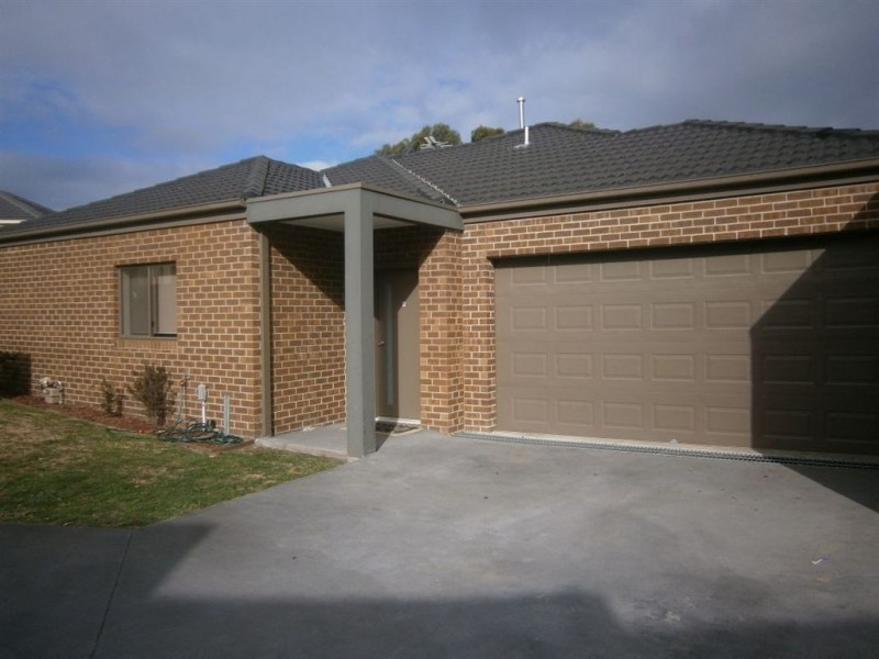 1/5 Serra Close, Langwarrin VIC 3910