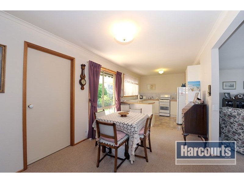 2/15 Peninsula Crescent, Langwarrin VIC 3910