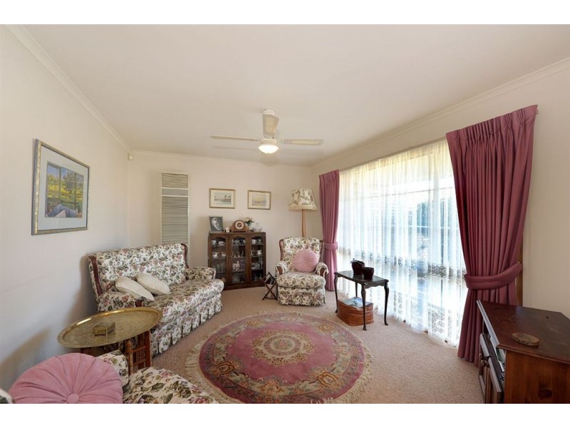 2/15 Peninsula Crescent, Langwarrin VIC 3910
