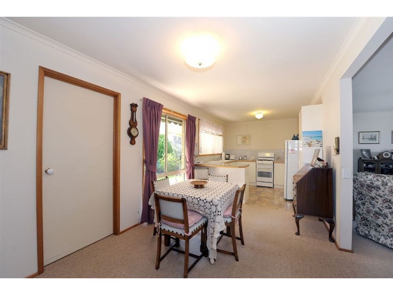 2/15 Peninsula Crescent, Langwarrin VIC 3910