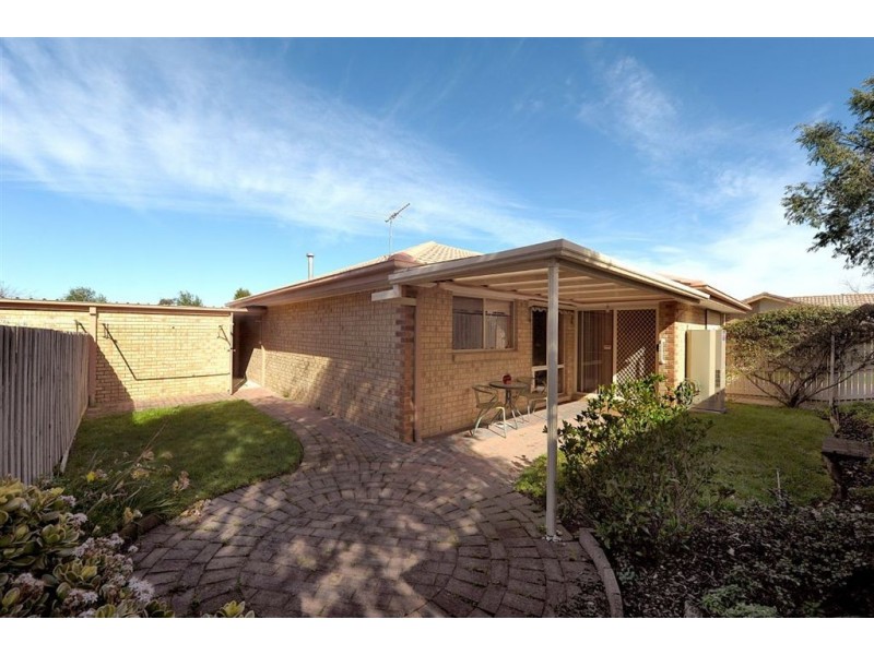 2/15 Peninsula Crescent, Langwarrin VIC 3910