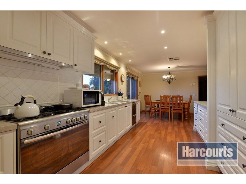 15 Australis Close, Langwarrin VIC 3910