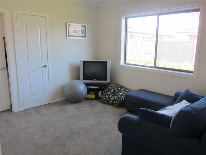 25 Alysha Avenue, Lyndhurst VIC 3975