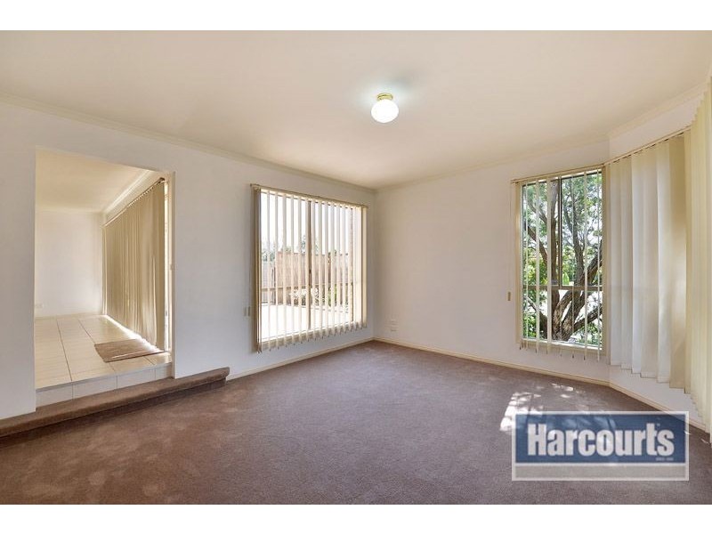 6 Noel Road, Langwarrin VIC 3910