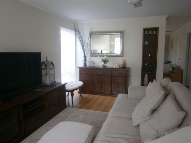 16 Rodney Court, Skye VIC 3977