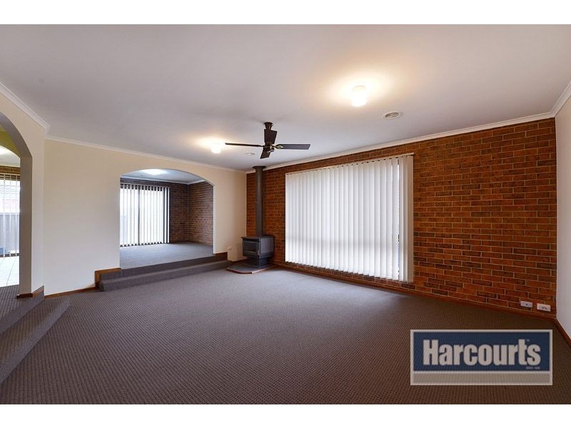 6 Southampton Drive, Langwarrin VIC 3910