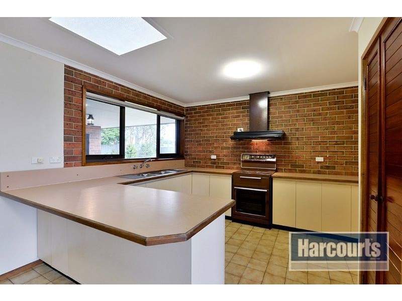 6 Southampton Drive, Langwarrin VIC 3910