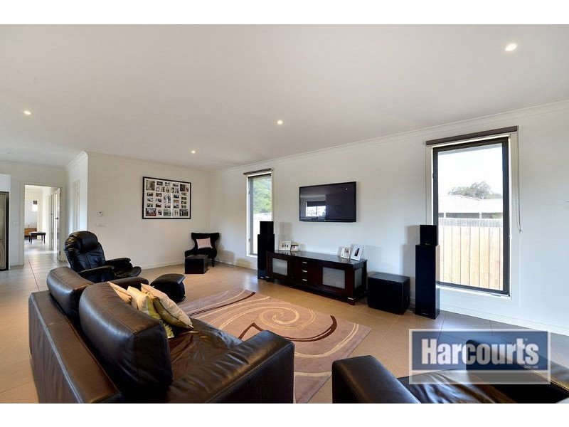 30 Trentham Way, Langwarrin VIC 3910