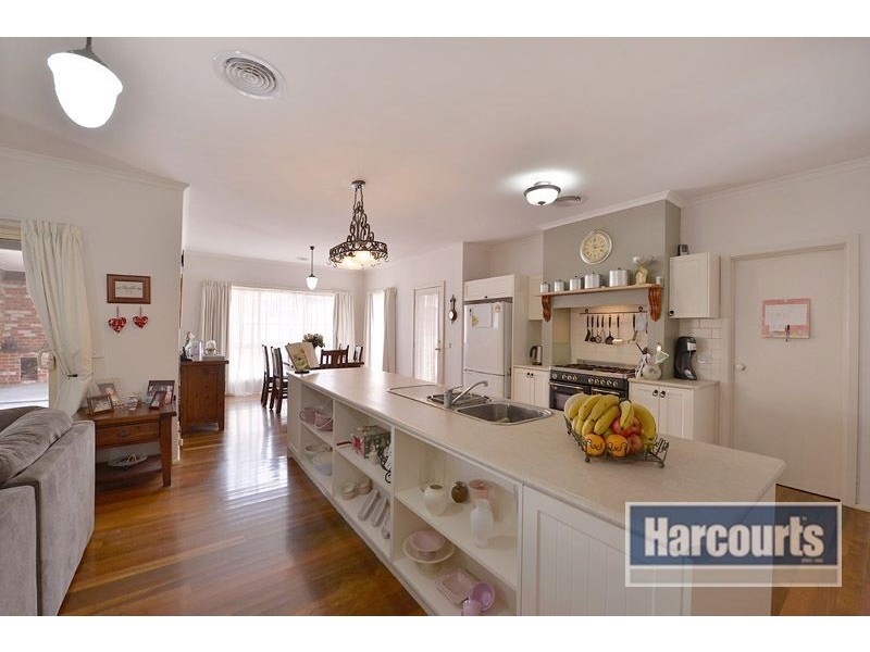 4 Bushy Court, Langwarrin VIC 3910