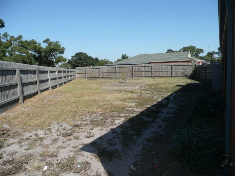 4 Wisteria Court, Skye VIC 3977