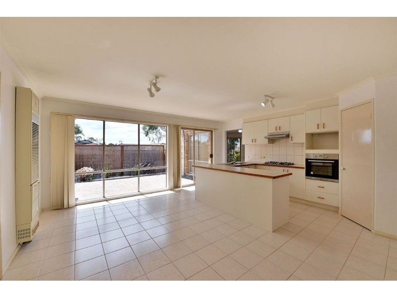 6 Noel Road, Langwarrin VIC 3910