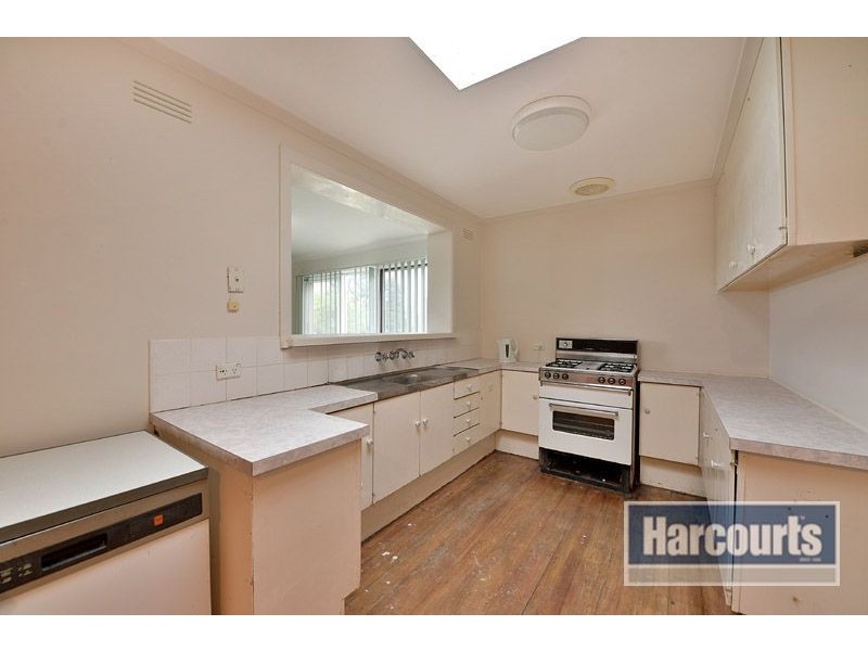 2 Wyuna Court, Frankston VIC 3199