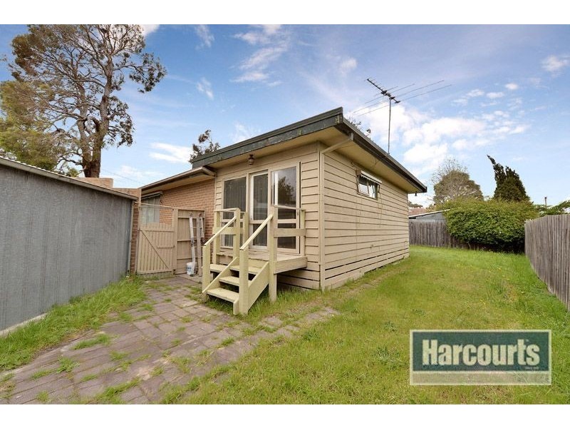 2 Wyuna Court, Frankston VIC 3199