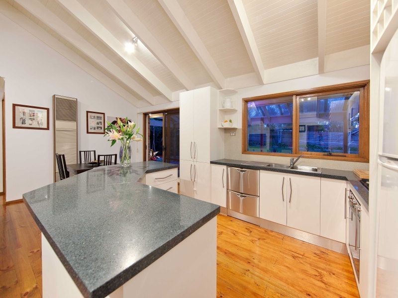 6 Green Acres Court, Langwarrin VIC 3910