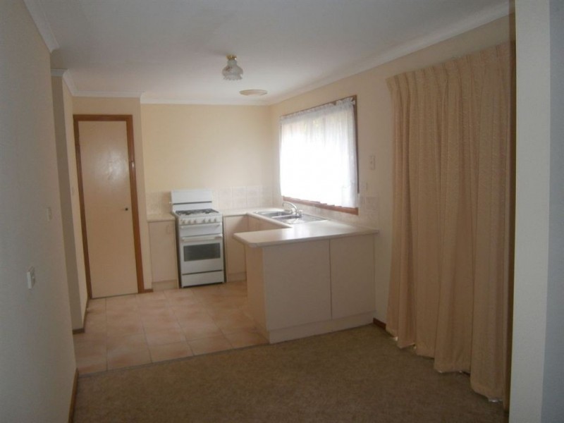 12 Julie Court, Langwarrin VIC 3910