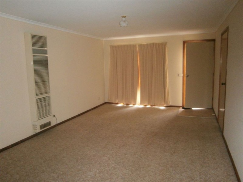 12 Julie Court, Langwarrin VIC 3910