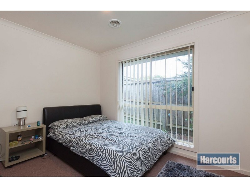 17/4 Paydon way, Hampton Park VIC 3976
