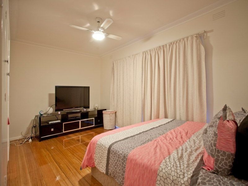 484 McClelland Drive, Langwarrin VIC 3910