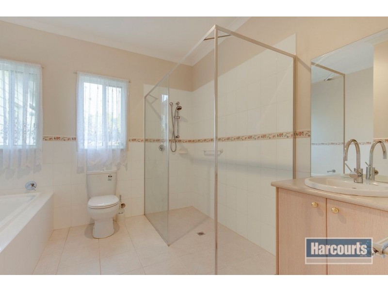 35 Maxwell Court, Langwarrin VIC 3910