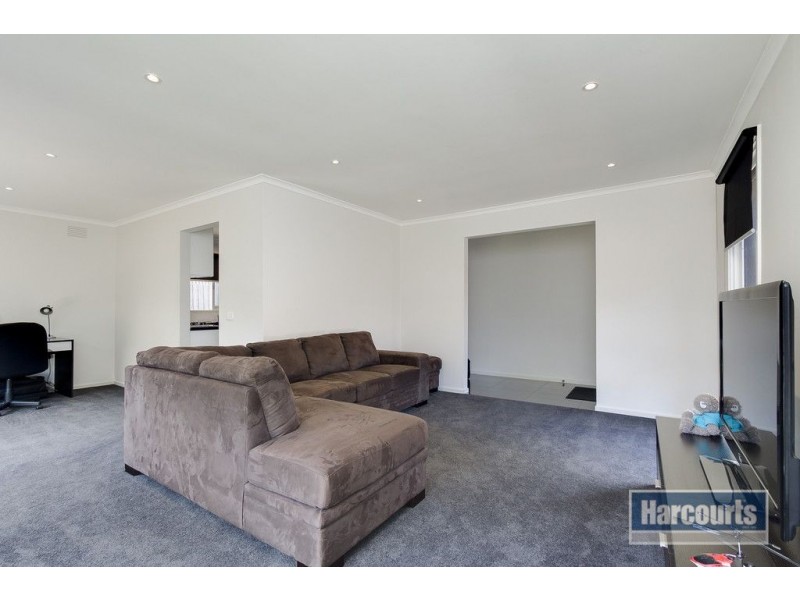 4 Cedar Street, Langwarrin VIC 3910