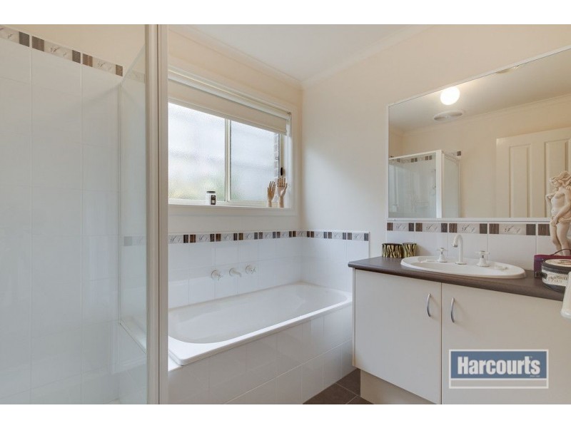 49 Sunny Vale Drive, Langwarrin VIC 3910