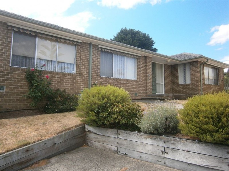 151 Karingal Drive, Frankston VIC 3199