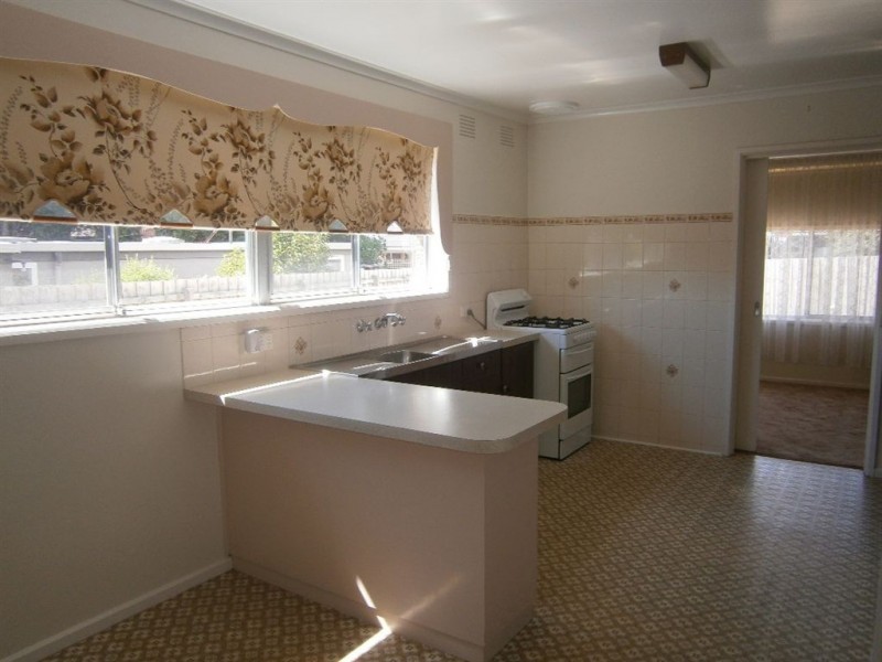 151 Karingal Drive, Frankston VIC 3199