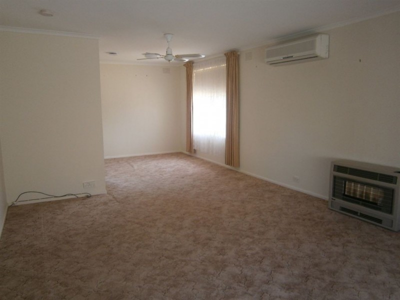 151 Karingal Drive, Frankston VIC 3199